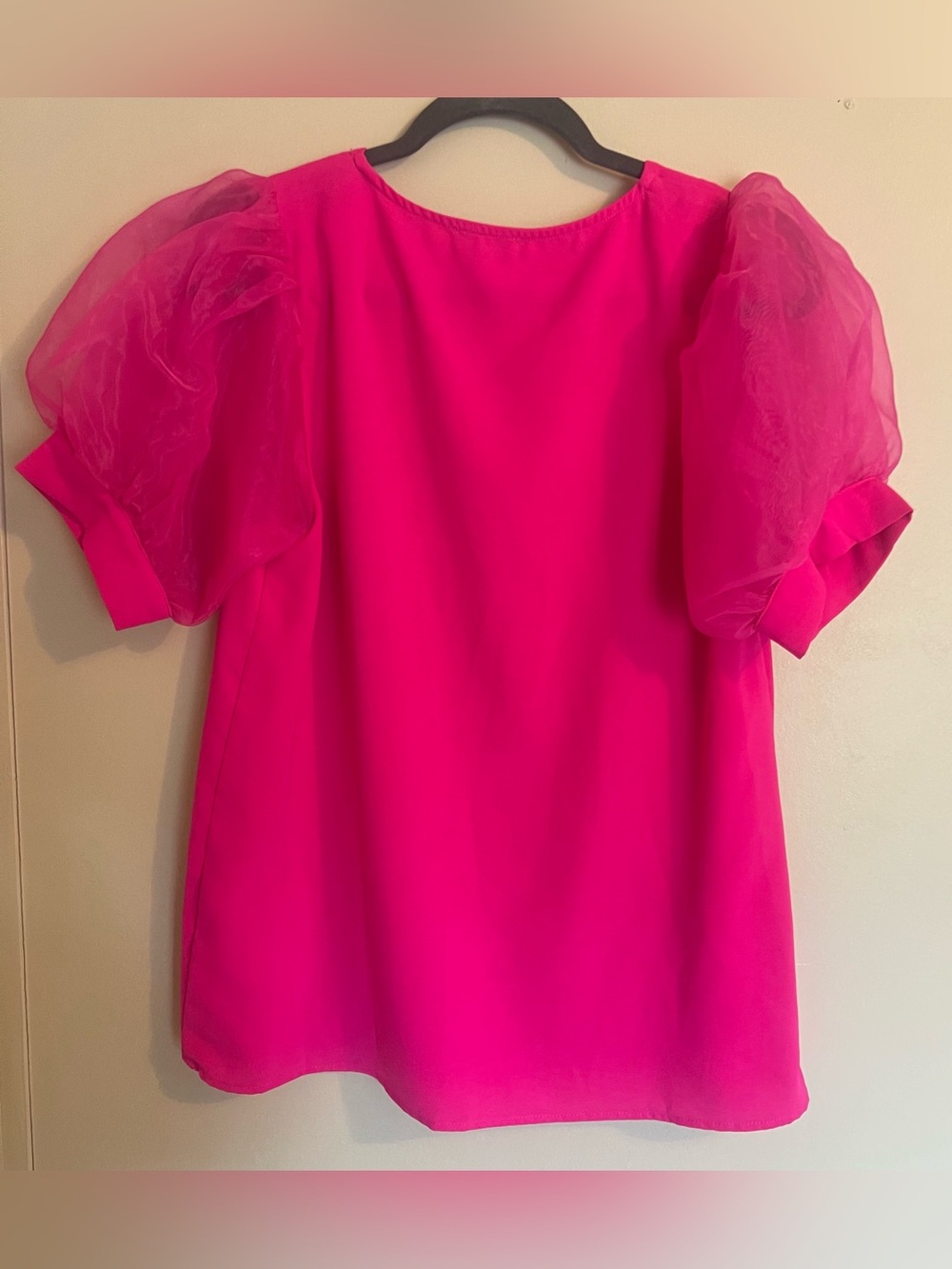 JODIFL Hot Pink Puff-Sleeve V-Neck Blouse - Picture 6 of 8